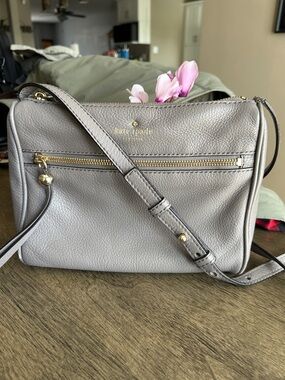 kate spade Pebbled Leather Crossbody Bag - Light Gray with Gold Hardware